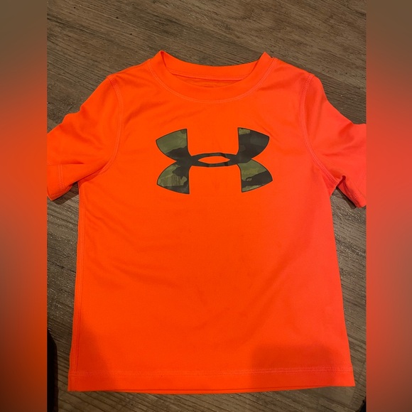 Size 4/4t under armor boys tees bundle - Picture 4 of 6